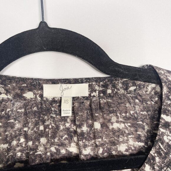 Joie XSmall Black Gray Print Silk Cinched Waist 3/4 Sleeve Top VNeck Faux Wrap - Picture 8 of 10